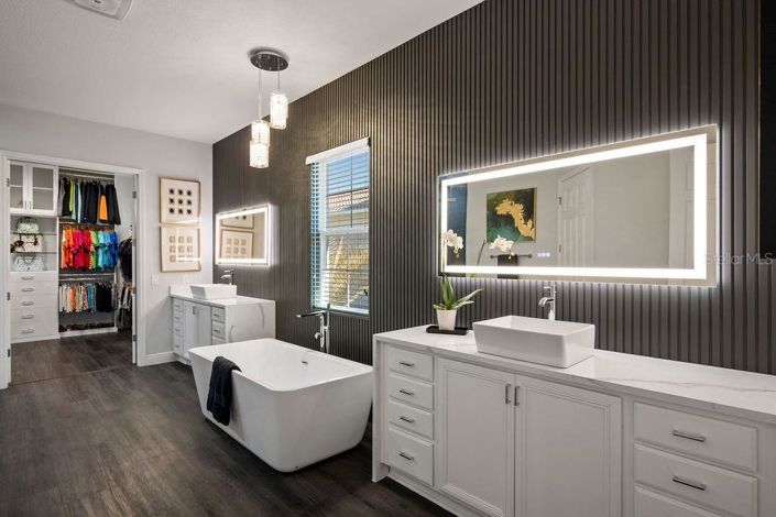 Image No.16-5 Bed House for sale