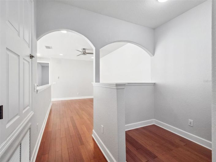 Image No.25-4 Bed Townhouse for sale