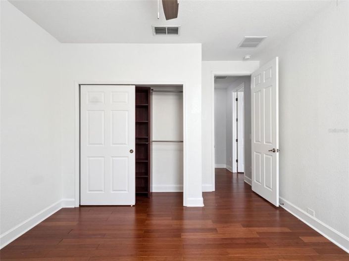 Image No.30-4 Bed Townhouse for sale