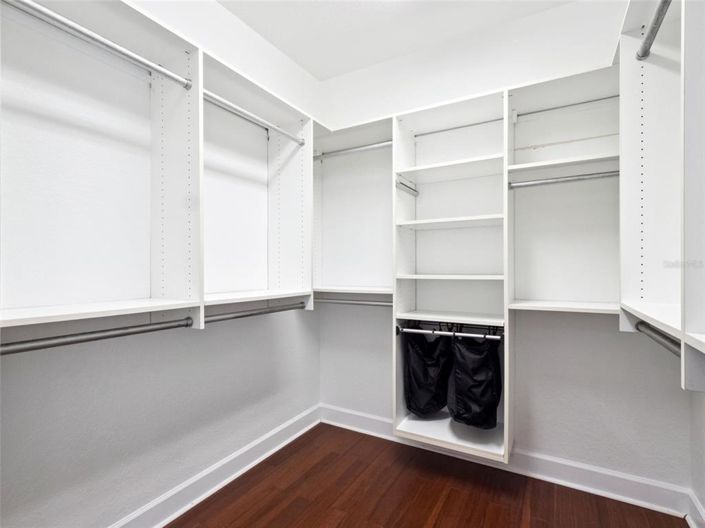 Image No.34-4 Bed Townhouse for sale