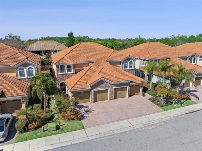 Image No.46-4 Bed Townhouse for sale