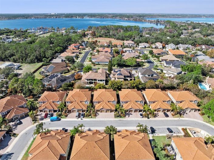 Image No.57-4 Bed Townhouse for sale