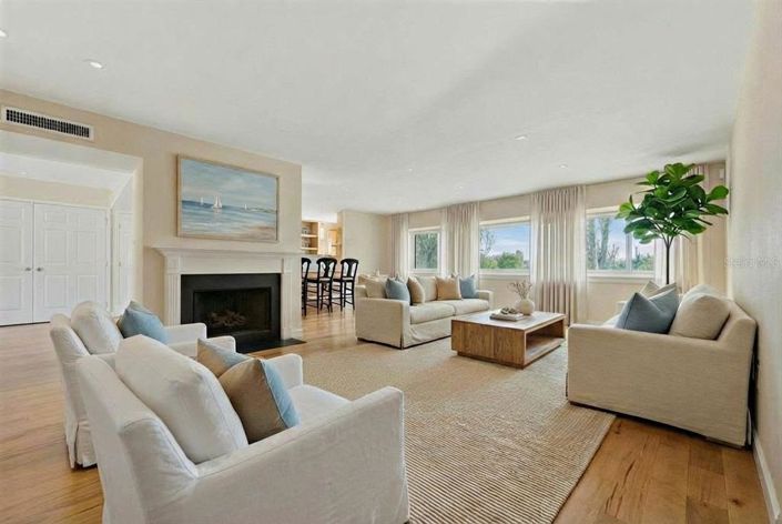 Image No.3-3 Bed Apartment for sale