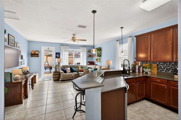 Image No.3-Maison de ville de 3 chambres à vendre à Saint John