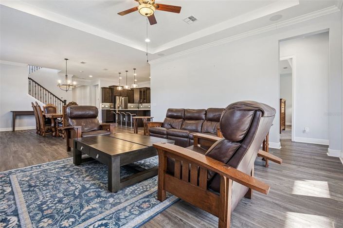 Image No.13-5 Bed House for sale