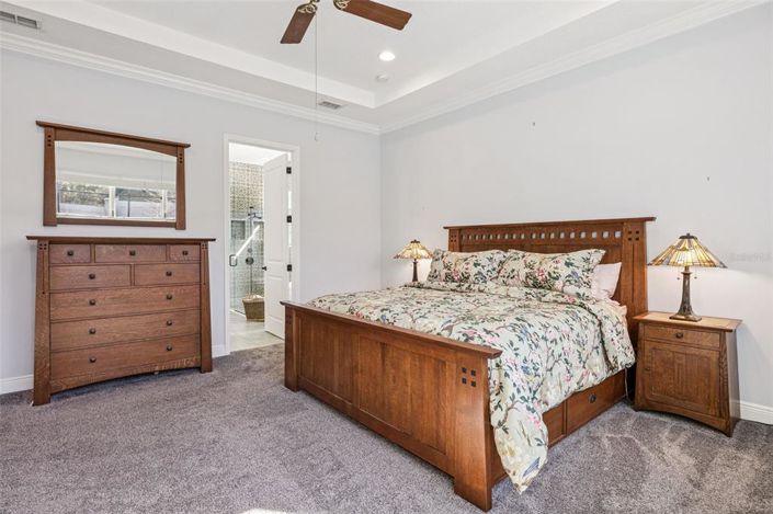 Image No.20-5 Bed House for sale