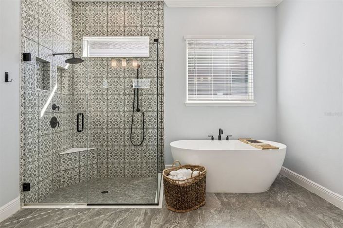 Image No.21-5 Bed House for sale