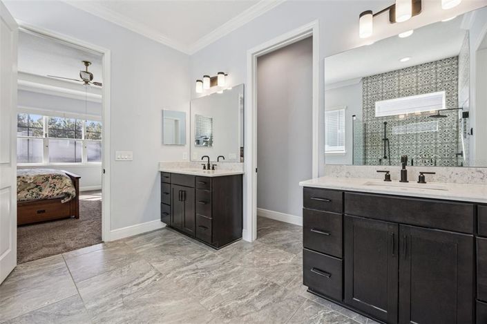 Image No.24-5 Bed House for sale