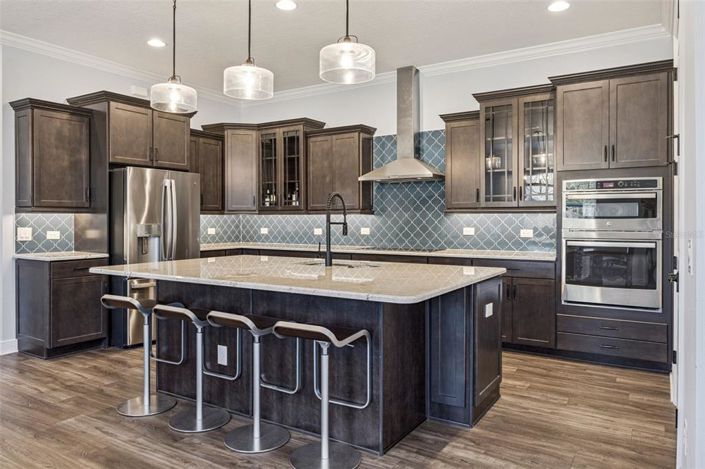 Image No.3-5 Bed House for sale