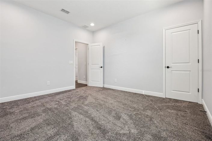 Image No.36-5 Bed House for sale