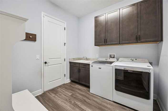 Image No.38-5 Bed House for sale