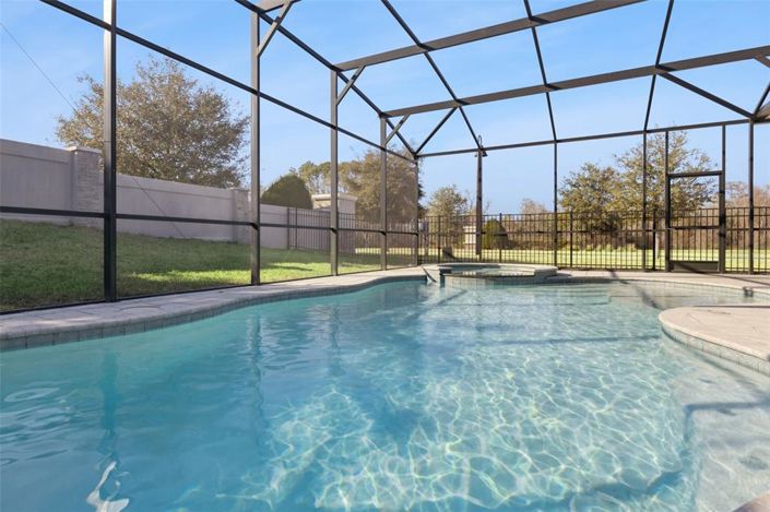 Image No.41-5 Bed House for sale