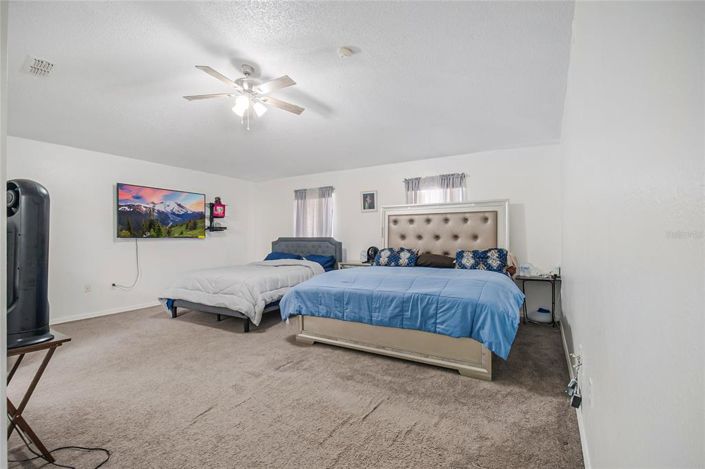 Image No.20-4 Bed House for sale