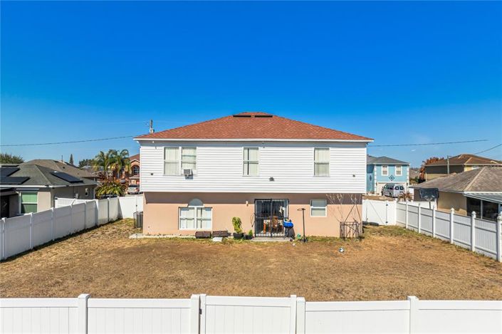 Image No.31-4 Bed House for sale