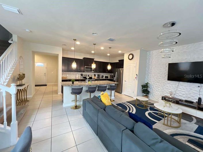 Image No.3-5 Bed Townhouse for sale