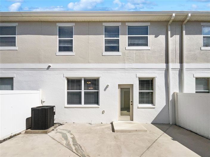 Image No.27-3 Bed Townhouse for sale