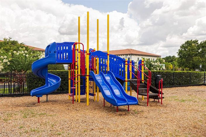 Image No.60-4 Bed House for sale