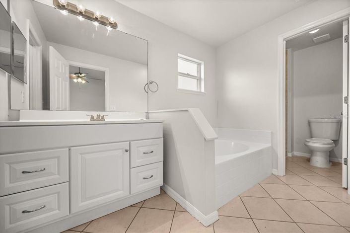 Image No.19-3 Bed House for sale