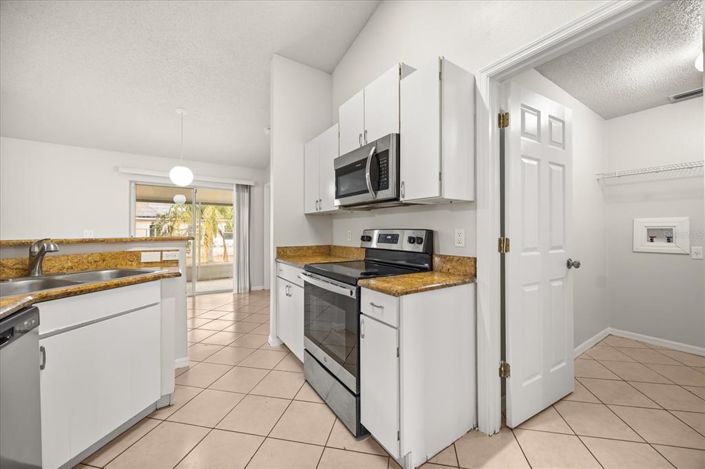 Image No.7-3 Bed House for sale