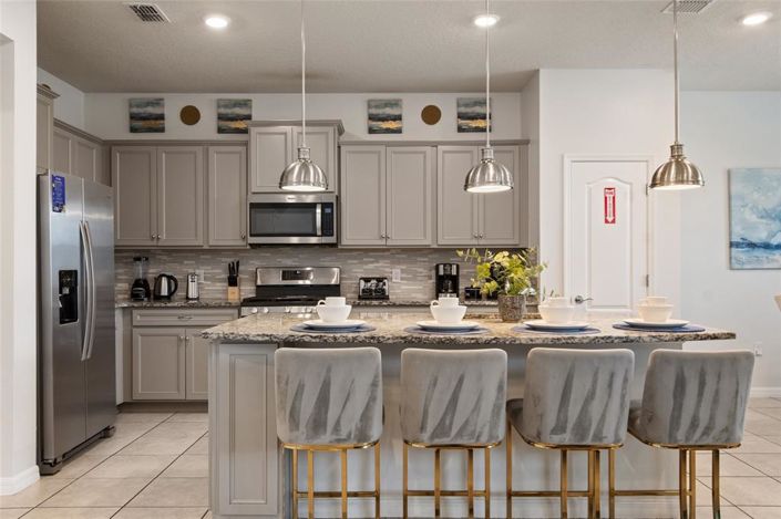 Image No.12-5 Bed House for sale