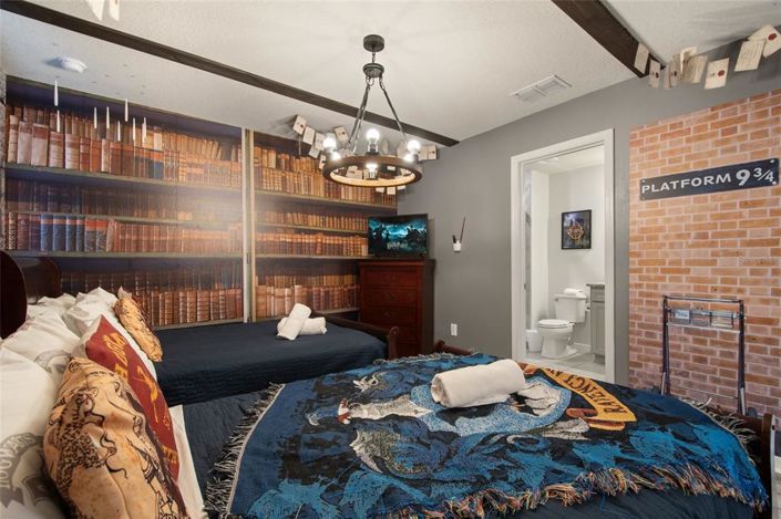 Image No.36-5 Bed House for sale