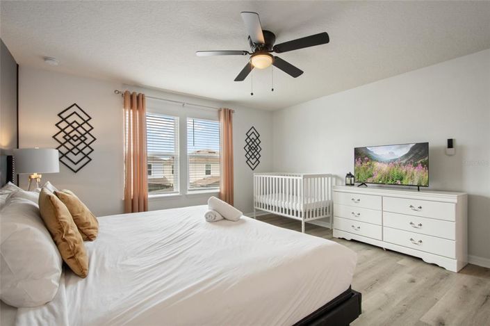 Image No.40-5 Bed House for sale