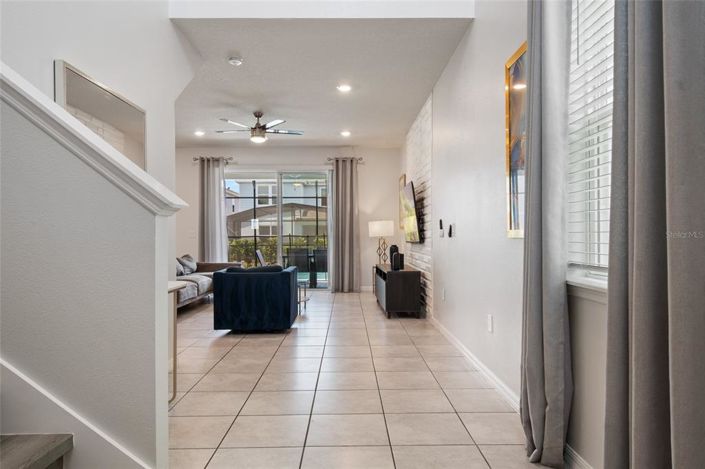 Image No.5-5 Bed House for sale