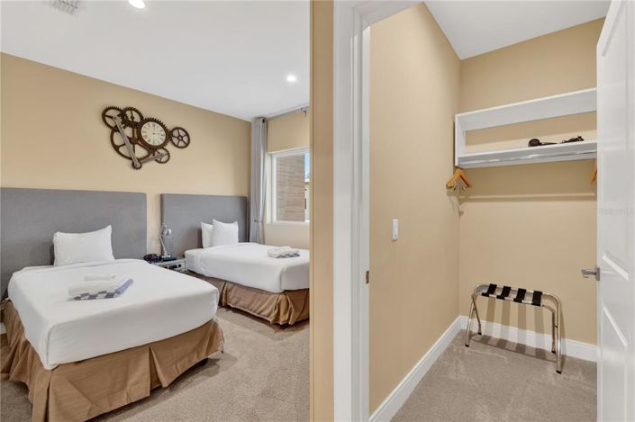 Image No.22-4 Bed Townhouse for sale