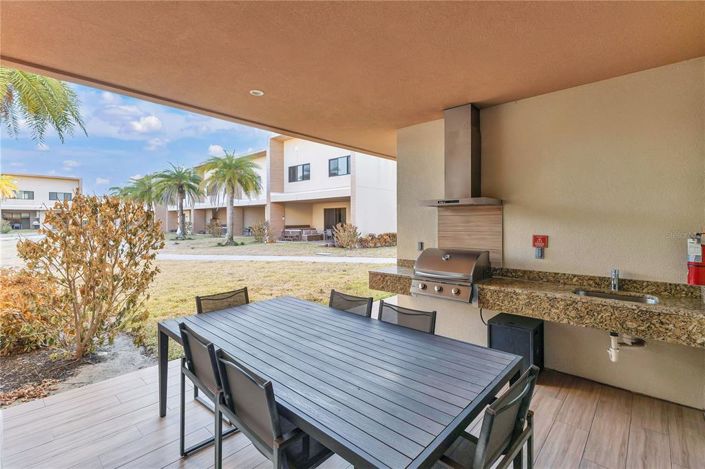 Image No.29-4 Bed Townhouse for sale