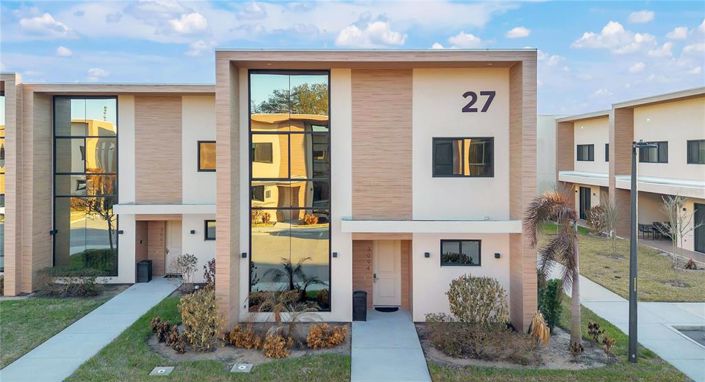 Image No.35-4 Bed Townhouse for sale