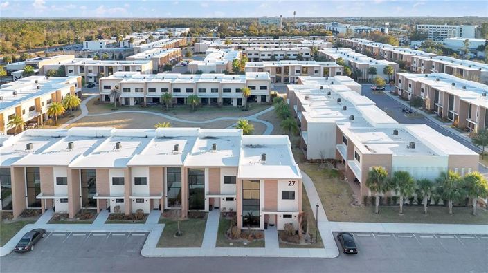 Image No.38-4 Bed Townhouse for sale