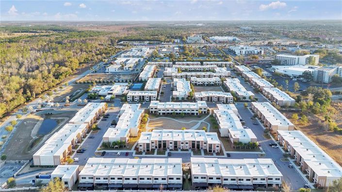 Image No.40-4 Bed Townhouse for sale