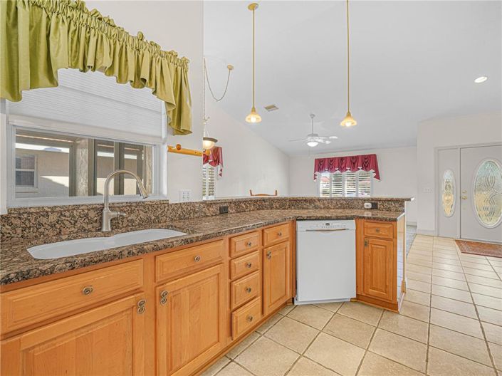 Image No.8-Maison de 2 chambres à vendre à Saint John