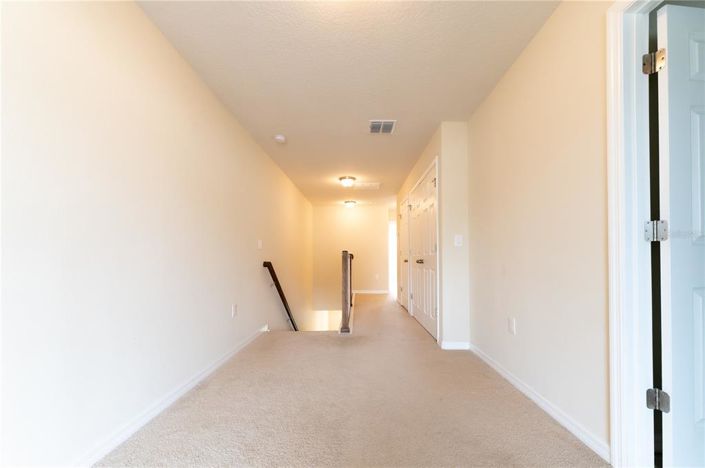 Image No.11-3 Bed Townhouse for sale