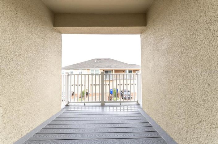 Image No.12-3 Bed Townhouse for sale