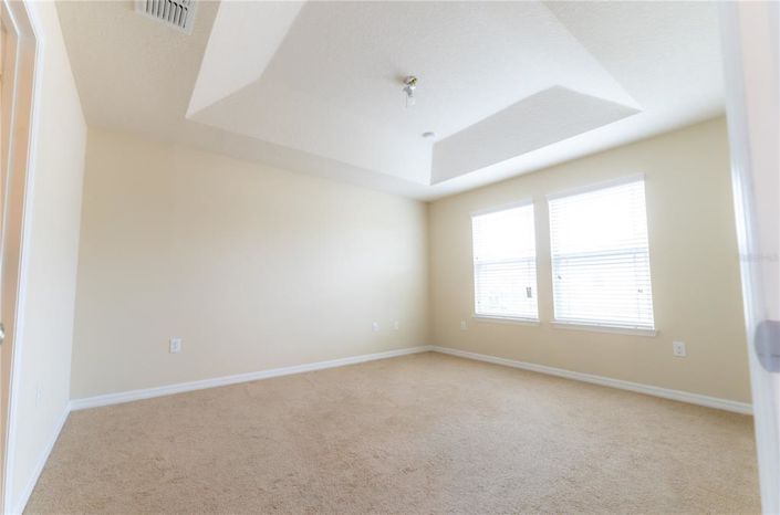 Image No.15-3 Bed Townhouse for sale