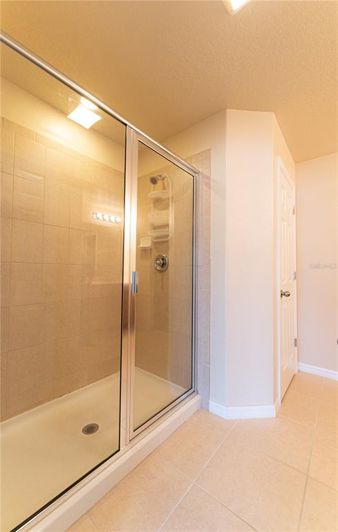 Image No.20-3 Bed Townhouse for sale