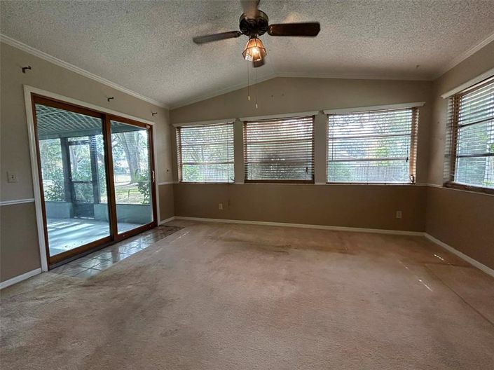 Image No.15-3 Bed House for sale