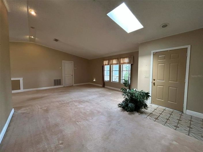 Image No.9-3 Bed House for sale