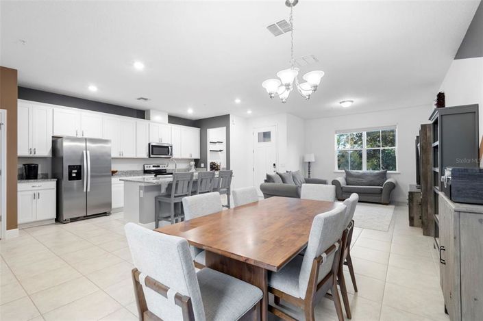 Image No.11-3 Bed Townhouse for sale