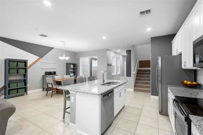 Image No.7-3 Bed Townhouse for sale