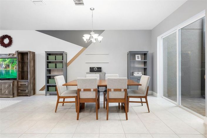 Image No.8-3 Bed Townhouse for sale