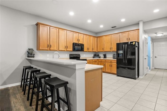 Image No.12-5 Bed House for sale