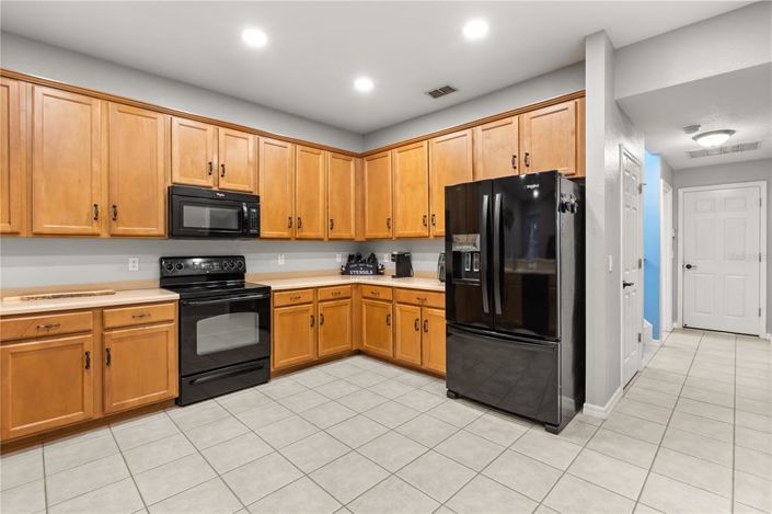 Image No.15-5 Bed House for sale