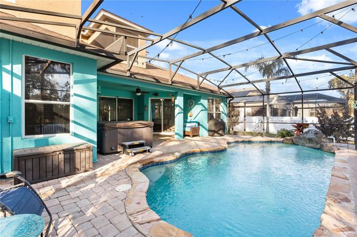 Image No.2-5 Bed House for sale