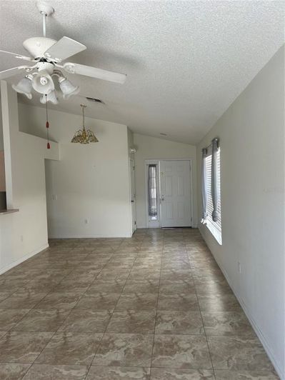 Image No.7-Maison de 4 chambres à vendre à Saint John