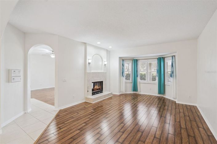 Image No.12-5 Bed House for sale