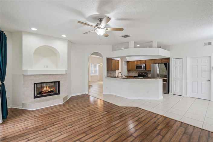 Image No.13-5 Bed House for sale