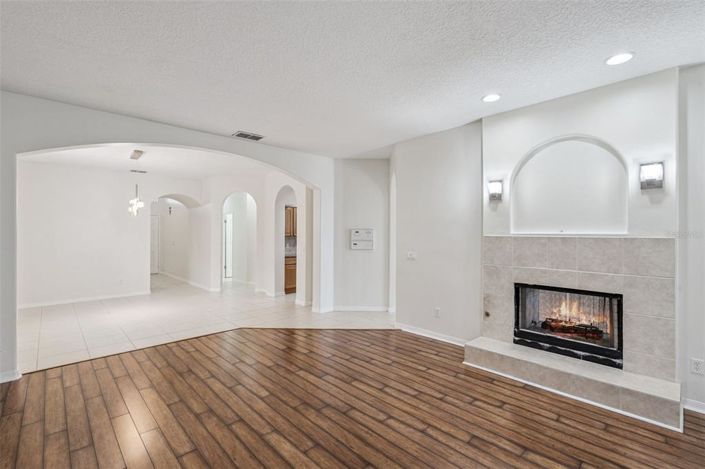 Image No.14-5 Bed House for sale