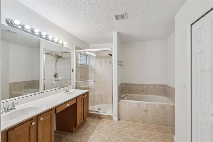 Image No.21-5 Bed House for sale